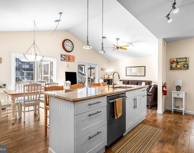 144 Peter Road - Photo Thumbnail 5