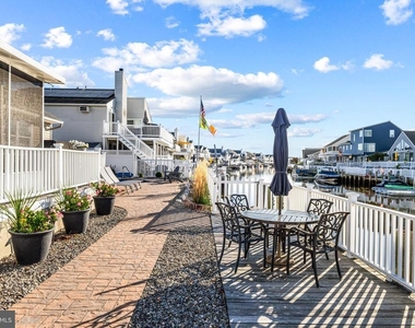 144 Peter Road - Photo Thumbnail 38