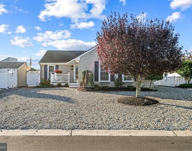 144 Peter Road - Photo Thumbnail 2
