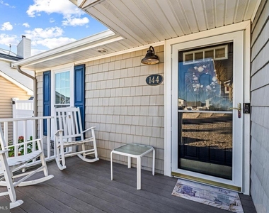 144 Peter Road - Photo Thumbnail 4
