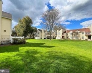 46 Powell - Photo Thumbnail 34