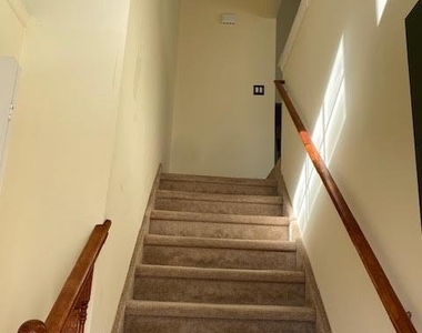 46 Powell - Photo Thumbnail 7