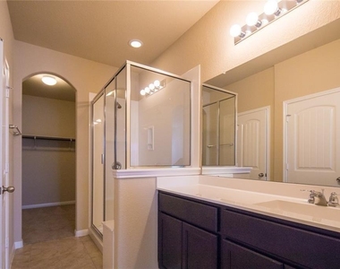517 Katmai Cir - Photo Thumbnail 11