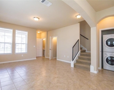 517 Katmai Cir - Photo Thumbnail 25