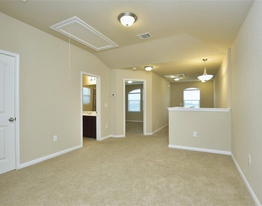 517 Katmai Cir - Photo Thumbnail 17