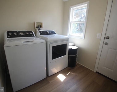 1157 Chambers Street - Photo Thumbnail 12