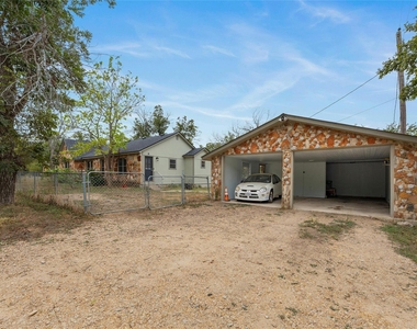 419 N Doak St - Photo Thumbnail 34