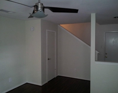 8807 Schick Rd - Photo Thumbnail 17