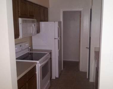 8807 Schick Rd - Photo Thumbnail 11