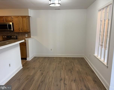 23 Pickwick Place - Photo Thumbnail 22