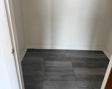 160 N Broad Street - Photo Thumbnail 2