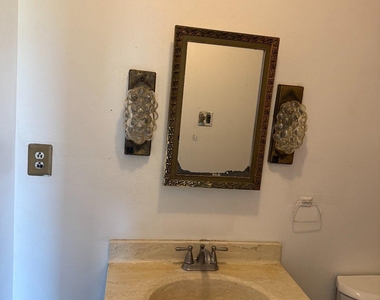 160 N Broad Street - Photo Thumbnail 3