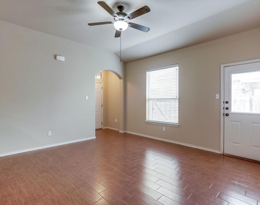 1120 Brendon Lee Ln - Photo Thumbnail 1