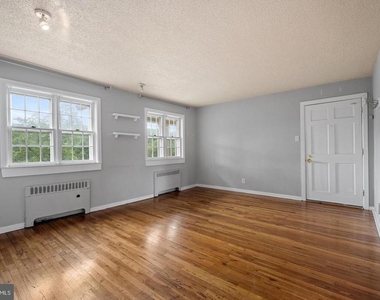 102 Cherry Parke - Photo Thumbnail 2