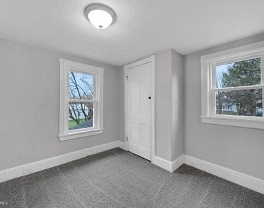 19 Mcclellan Avenue - Photo Thumbnail 12