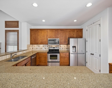 6201 River Place Blvd - Photo Thumbnail 4