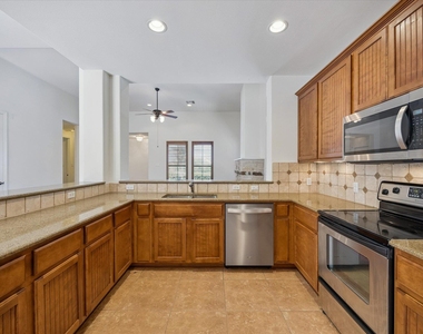6201 River Place Blvd - Photo Thumbnail 5