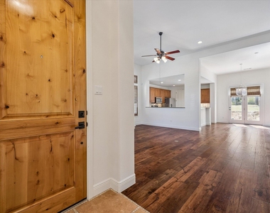 6201 River Place Blvd - Photo Thumbnail 1