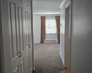 29 Marlborough Drive - Photo Thumbnail 16