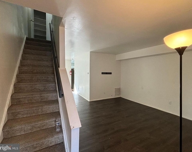2404 Bayberry Court - Photo Thumbnail 3