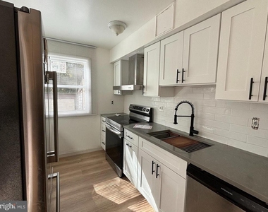 2404 Bayberry Court - Photo Thumbnail 6