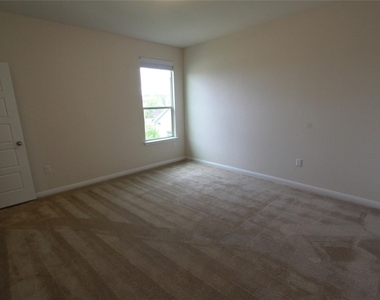 9304 Lost Bridge Ln - Photo Thumbnail 28