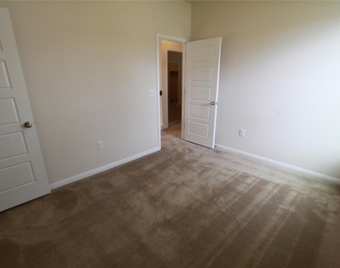 9304 Lost Bridge Ln - Photo Thumbnail 26