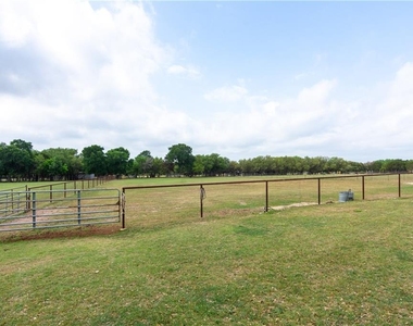 15000 Fitzhugh Rd - Photo Thumbnail 25
