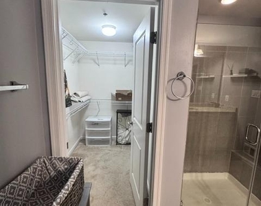9600 Tealbriar Drive - Photo Thumbnail 6
