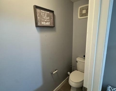 9600 Tealbriar Drive - Photo Thumbnail 10