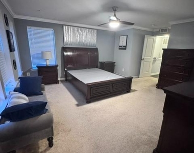 9600 Tealbriar Drive - Photo Thumbnail 2