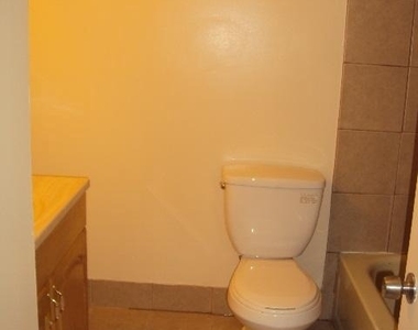 7814 Hanover Parkway - Photo Thumbnail 9