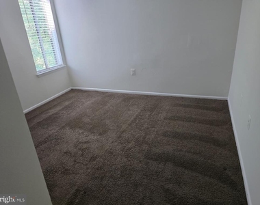 7814 Hanover Parkway - Photo Thumbnail 10