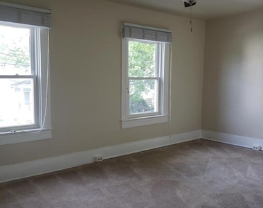 210 10th Street - Photo Thumbnail 10