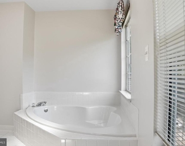 5704 Allwood Court - Photo Thumbnail 28