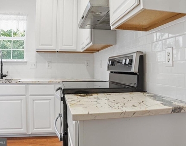 5704 Allwood Court - Photo Thumbnail 11