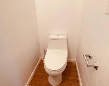 9066 Baltimore Avenue - Photo Thumbnail 41