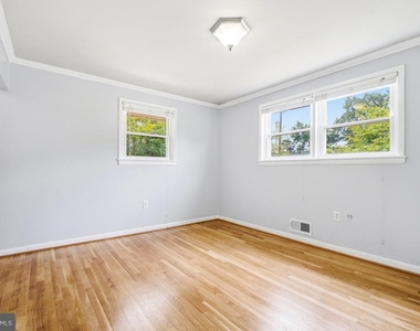 9017 Saint Andrews Place - Photo Thumbnail 24