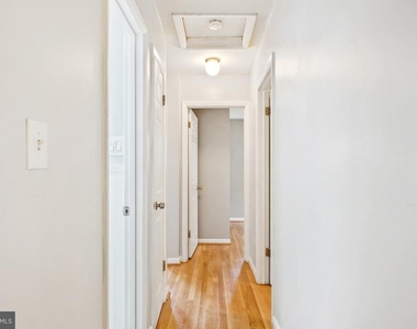 9017 Saint Andrews Place - Photo Thumbnail 16