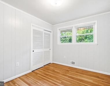 9017 Saint Andrews Place - Photo Thumbnail 18