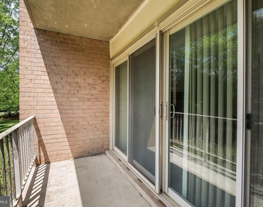 6034 Westchester Park Drive - Photo Thumbnail 20