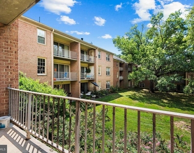 6034 Westchester Park Drive - Photo Thumbnail 21