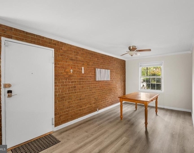 6034 Westchester Park Drive - Photo Thumbnail 6