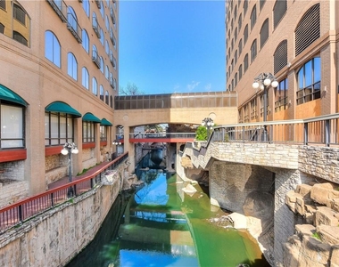 507 Sabine St - Photo Thumbnail 19