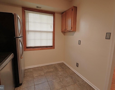5974 Westchester Park Drive - Photo Thumbnail 9