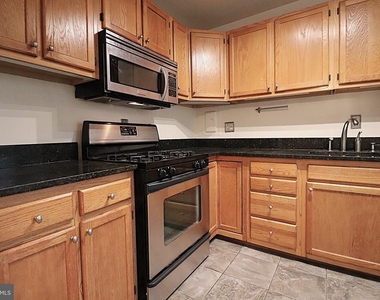 5974 Westchester Park Drive - Photo Thumbnail 7