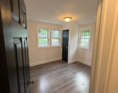 1629 Quarter Avenue - Photo Thumbnail 24