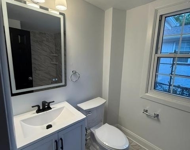 1629 Quarter Avenue - Photo Thumbnail 12