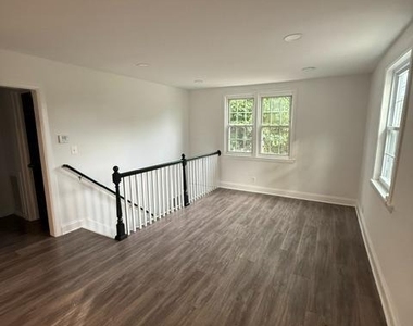 1629 Quarter Avenue - Photo Thumbnail 28