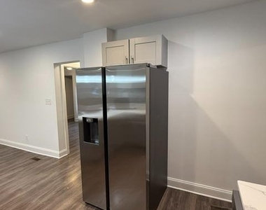 1629 Quarter Avenue - Photo Thumbnail 16